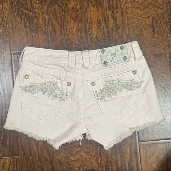 Miss Me Light Pale Pink Embellished Denim Shorts White Label Size 27 Distressed - Picture 3 of 14
